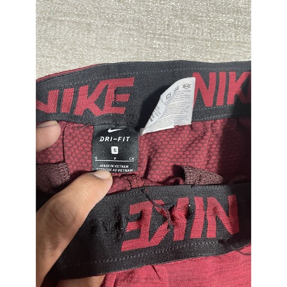 Nike Shorts Men’s Small Red Light Weight  Dri-Fit - Picture 4 of 7
